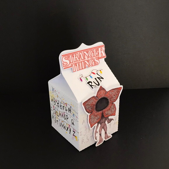 Caixa Mini Milk Stranger Things Modelo 2