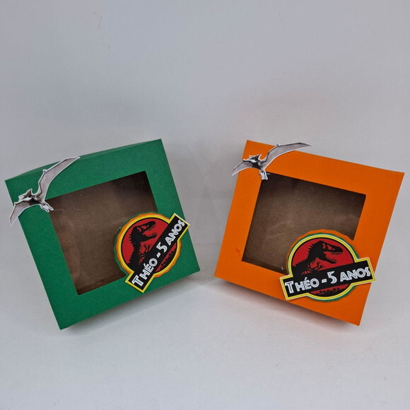 Caixa para 4 Docinhos Festa Dinossauro - Kit 20u