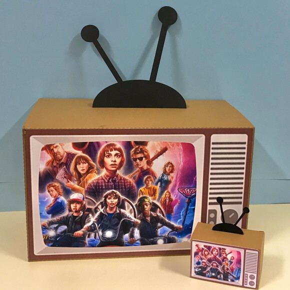 Caixa Tv Stranger Things - Grande