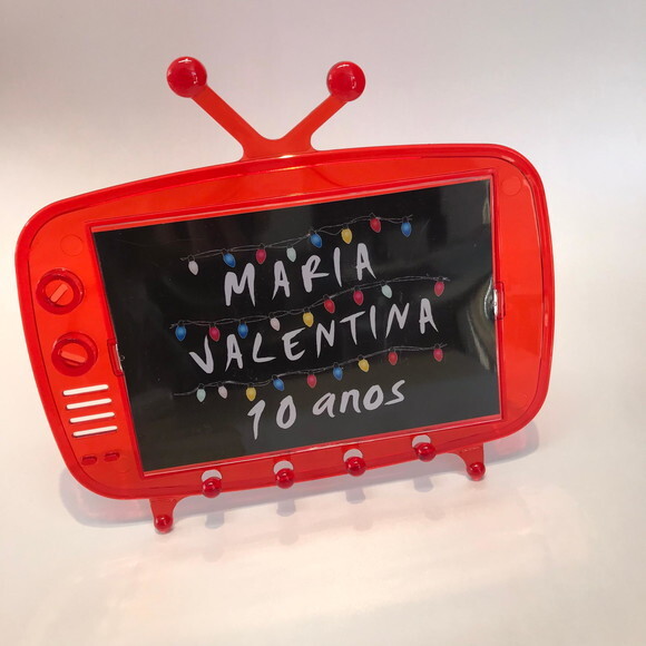 Centro de Mesa Retrô Display Tv Stranger Things