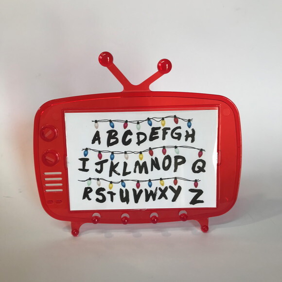 Display de Mesa Stranger Things Tv
