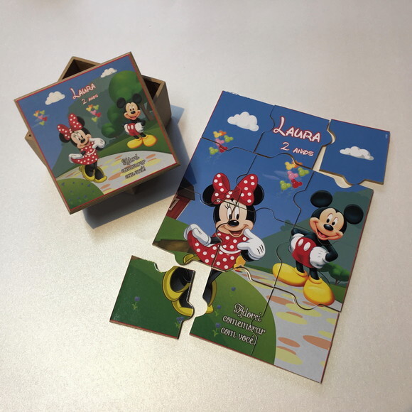 Quebra Cabeça mdf Mickey e Minnie