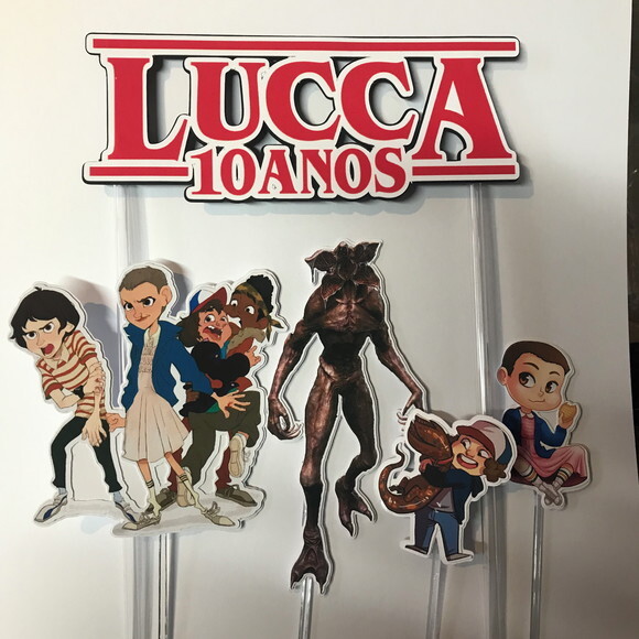 Topo de Bolo Stranger Things