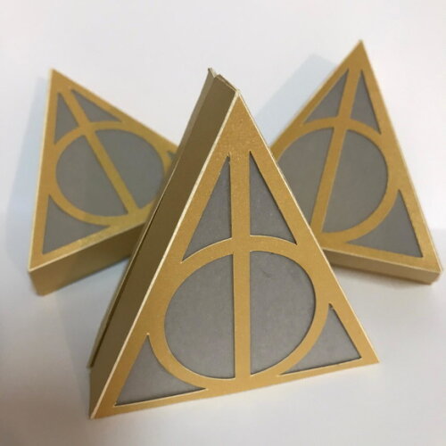 Caixa de Relíquias Harry Potter Dourada