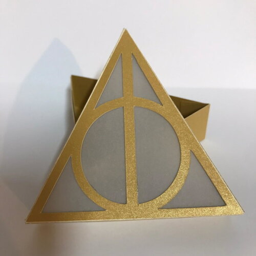 Caixa de Relíquias Harry Potter Dourada