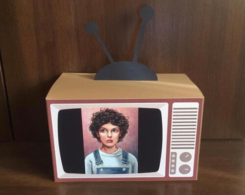 Caixa Tv Stranger Things - Grande