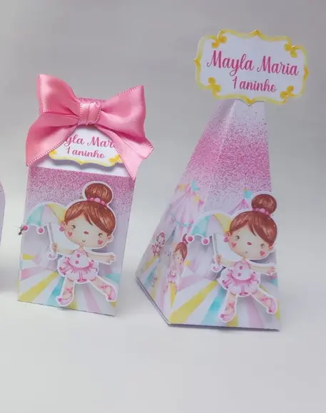 Kit com Centro de Mesa/caixa Milk e Pirâmide