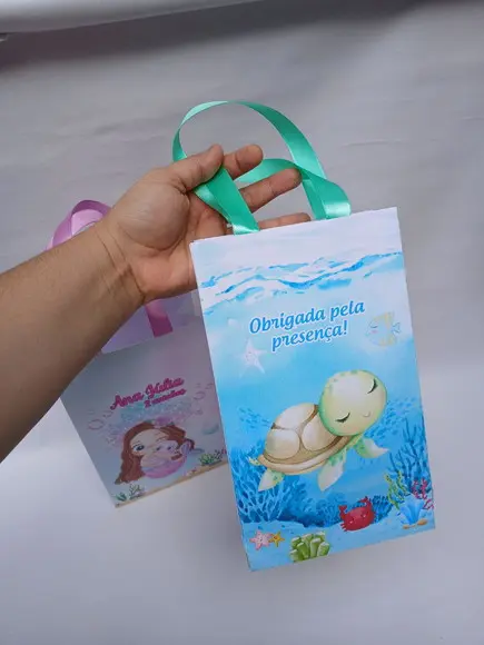 Sacolinha Media com Alça de Cetim