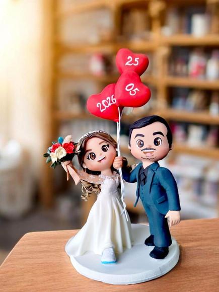 Topo de Bolo Casamento Balões Coração Noiva Tênis Biscuit