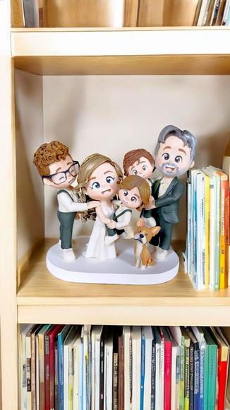 Noivinhos Topo de Bolo com Filhos Biscuit Personalizado