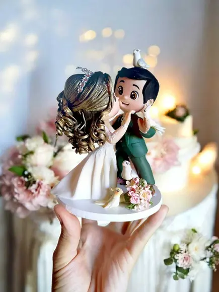 Topo de Bolo Casamento Noivinhos Dançando com Calopsitas