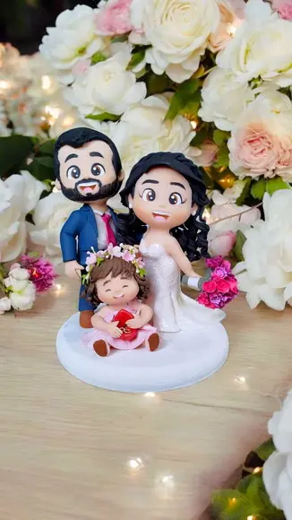 Topo de Bolo Noivinhos com Filho Bebê Personalizado