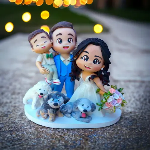 Topo de Bolo Noivos com Filho e Pets Personalizado Biscuit