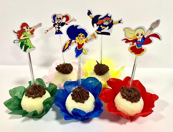 Forminhas Super Hero Girls e Toppers