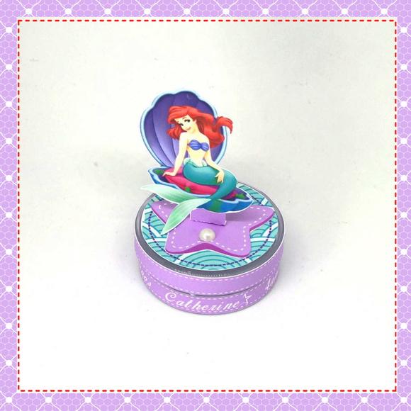 Aplique para Latinha 3d da Ariel