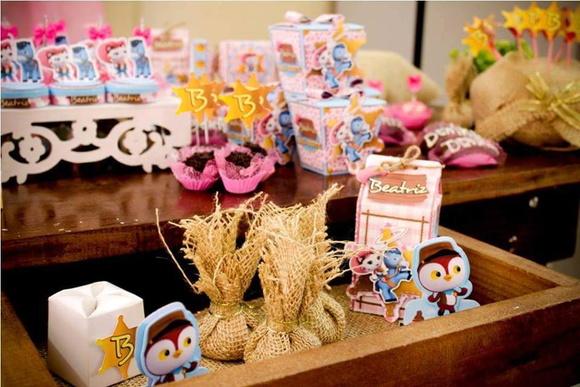 Porta Chocolate Xerife Callie no Oeste