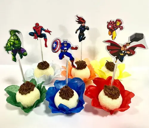 Forminhas Vingadores + Toppers
