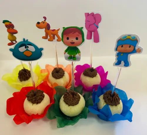 Forminhas Pocoyo e Toppers Luxo
