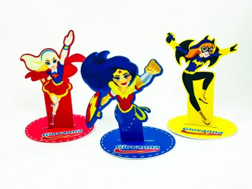 super hero girls latinha 3d apliques - 20 unidades