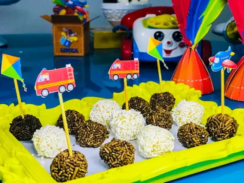 Brinquedos Antigos mesversário kit festa - Frete Grátis