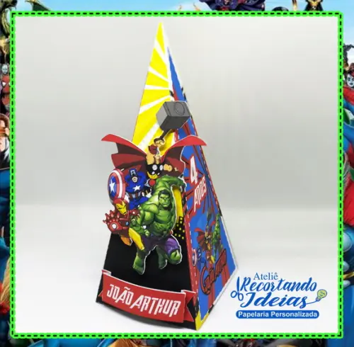 Caixa Pirâmide vingadores