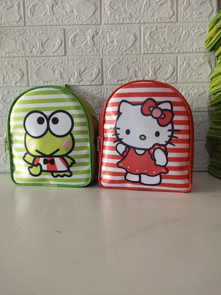 Mochilinha Hello Kitty e Seus Amigos