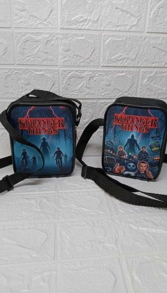 Shoulder Bag com Alça Regulável Stranger Things