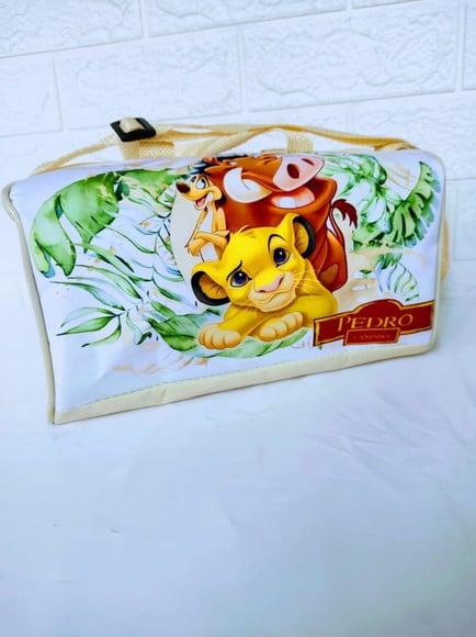 Mini Mala Viagem Personalizada Rei Leão Aquarela