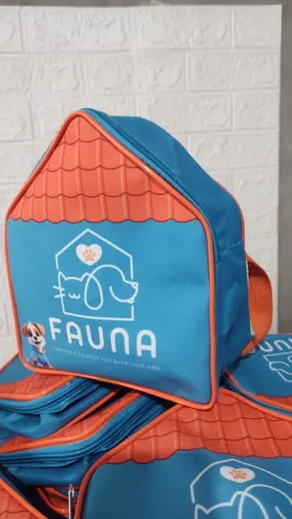 Mochila m para Pet Shop Formato Casinha