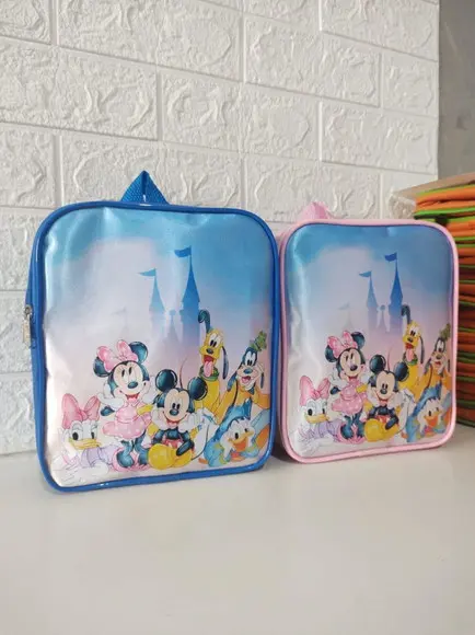 Mochila Quadrada Turma Mickey Aquarela