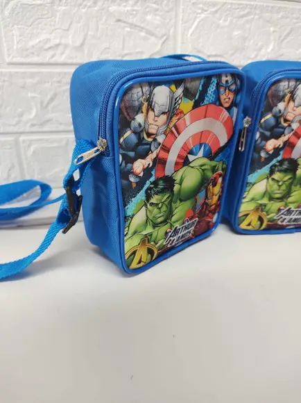 Bolsa Tiracolo Shoulder Bag Vingadores sem Bolso