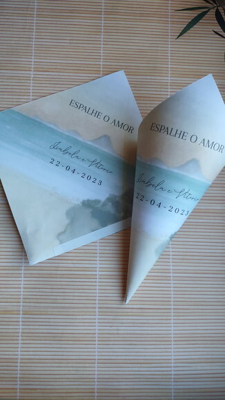 Cone para Pétalas