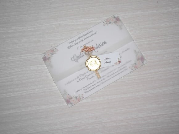 Convite com Papel Vegetal e Lacre de Cera Personalizado