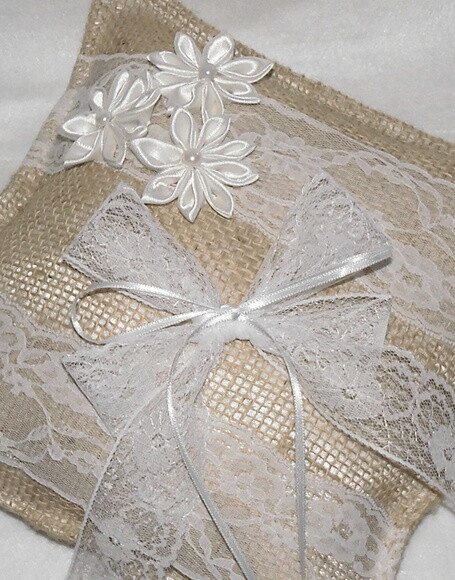 Porta Aliança Rustico com Renda e Flor