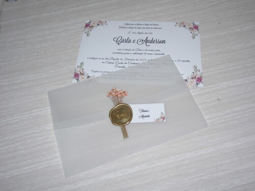 Convite com Papel Vegetal e Lacre de Cera Personalizado