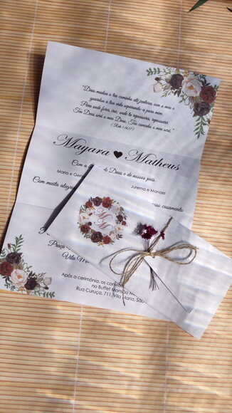 Convite Simples com Flores Sempre Vivas