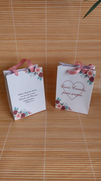 Sacolinha para Lembrancinha - 15 cm Alt x 15 cm Larg x 4 cm