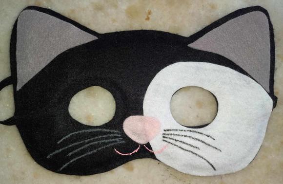 Máscara Feltro Gato Malhado Preto e Branco