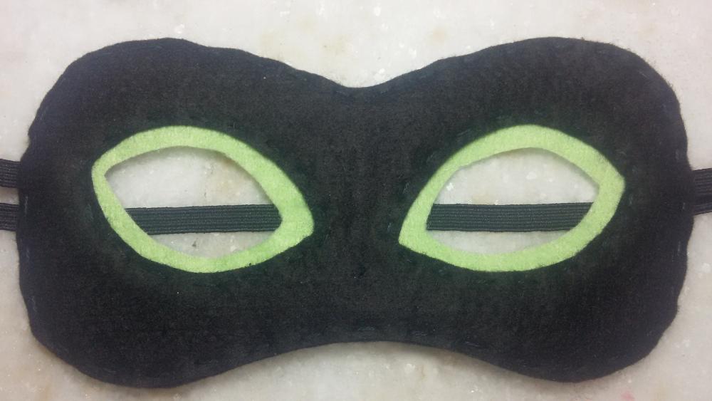 MÁSCARA DE FELTRO CAT NOIR