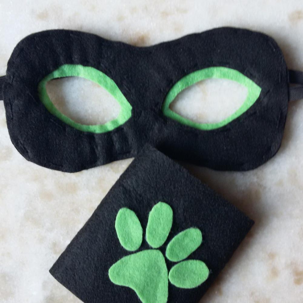 MÁSCARA DE FELTRO CAT NOIR