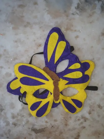 Máscara Feltro Borboleta Amarelo e Roxo