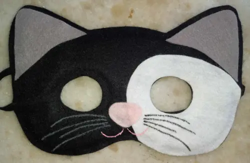 Máscara Feltro Gato Malhado Preto e Branco