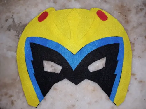 Máscara Feltro Power Rangers Dino Charge Amarelo