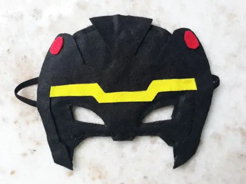 Máscara Feltro Power Rangers Dino Charge Preto