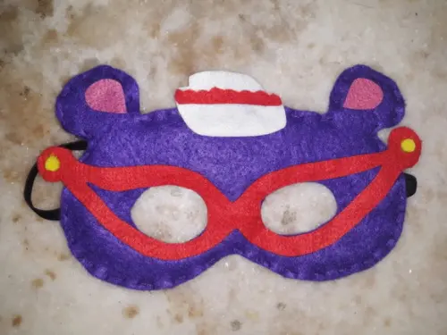 Máscara Feltro Hallie Doutora Brinquedos