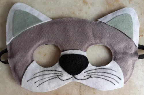 Máscara Feltro Gato Cinza Orelhas Brancas