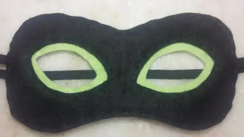 KIT MÁSCARA E BRACELETE CAT NOIR