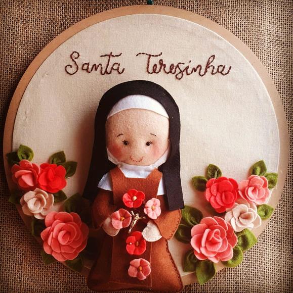 Quadro Bastidor Santa Teresinha