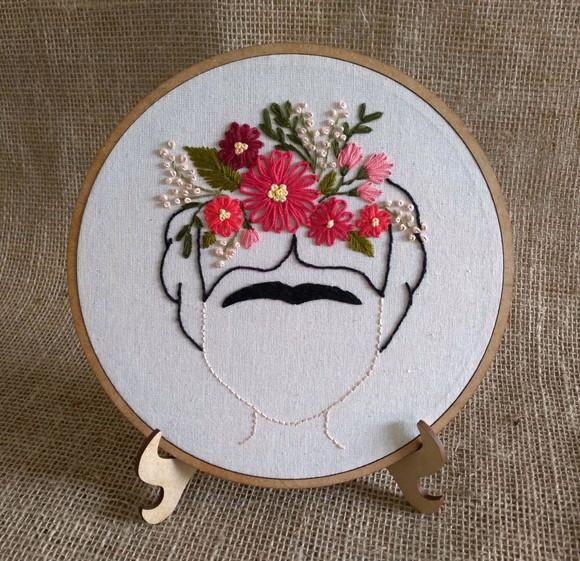 Frida Kahlo - Bordado Livre