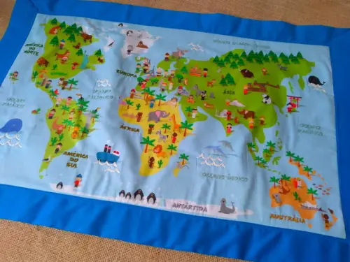 Mapa Mundi em Tecido